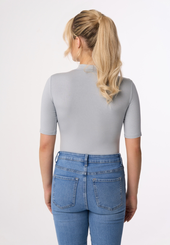LAYLA - short sleeve half turtleneck in sage color