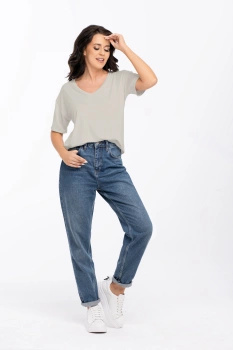 PATTY - locker sitzendes T-Shirt mit V-Ausschnitt in Taupe