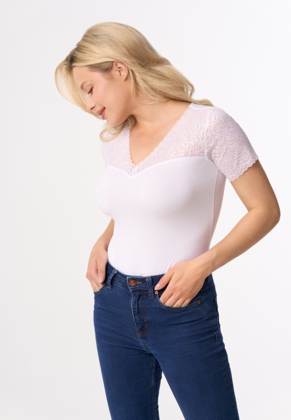 PATRICIA - blouse with lace detail in white